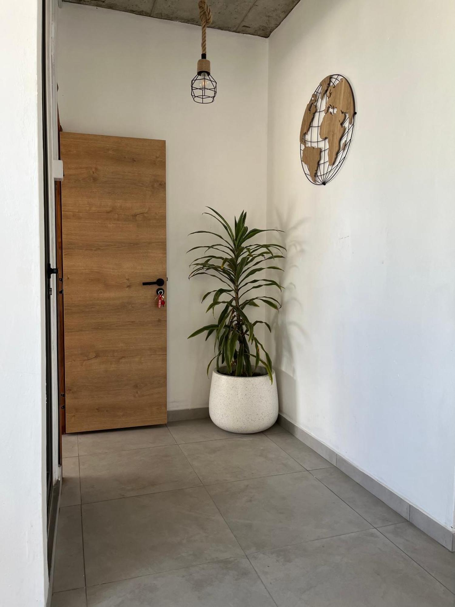 Cosy 2 Bedrooms Apts In Pereybere -Seasons Break Apartment Pereybere Beach エクステリア 写真