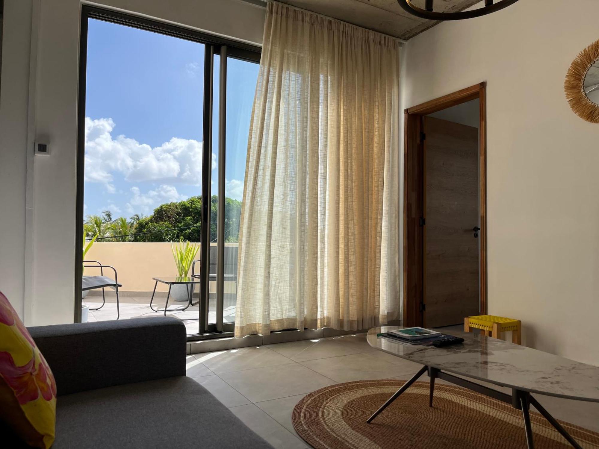 Cosy 2 Bedrooms Apts In Pereybere -Seasons Break Apartment Pereybere Beach エクステリア 写真