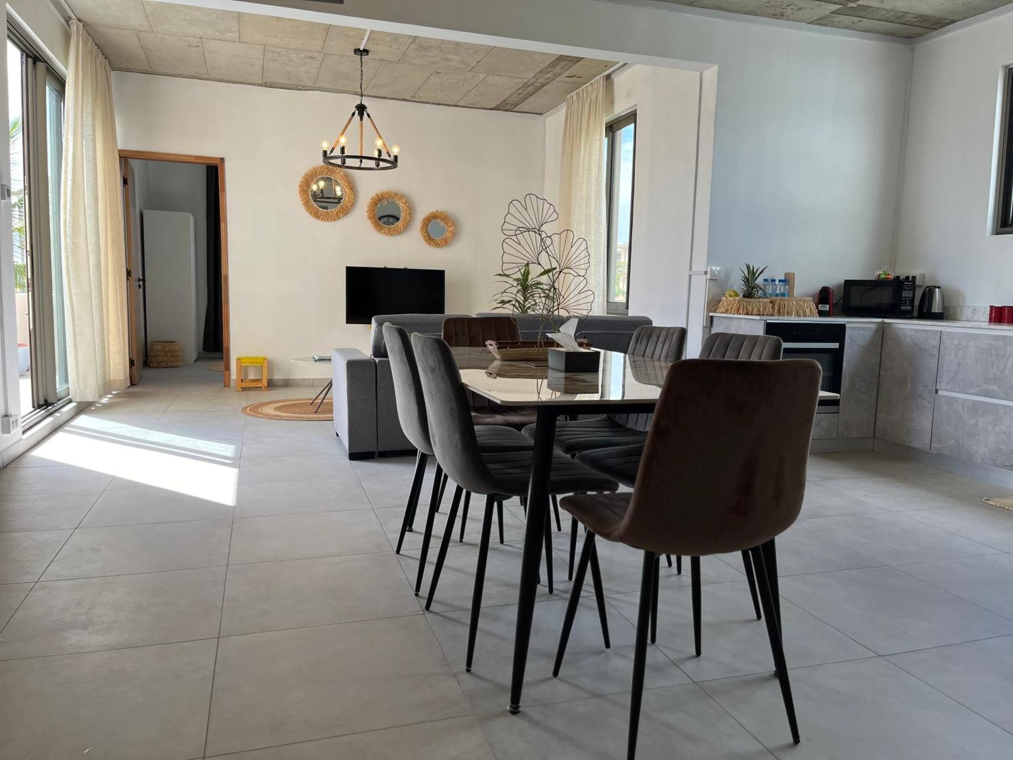 Cosy 2 Bedrooms Apts In Pereybere -Seasons Break Apartment Pereybere Beach エクステリア 写真